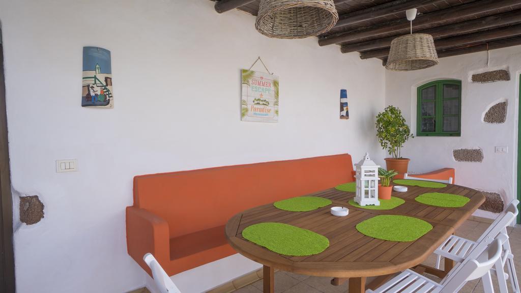 Villa With Amazing Views, Jacuzzi And Private Pool San Bartolome  Ngoại thất bức ảnh
