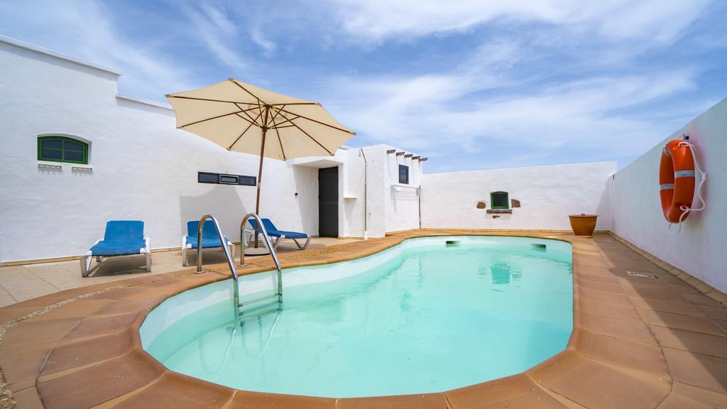 Villa With Amazing Views, Jacuzzi And Private Pool San Bartolome  Ngoại thất bức ảnh